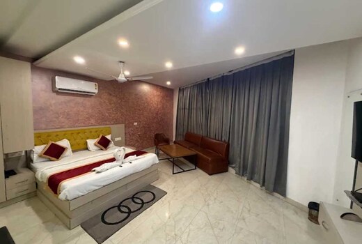Hotel O Unique Luxury