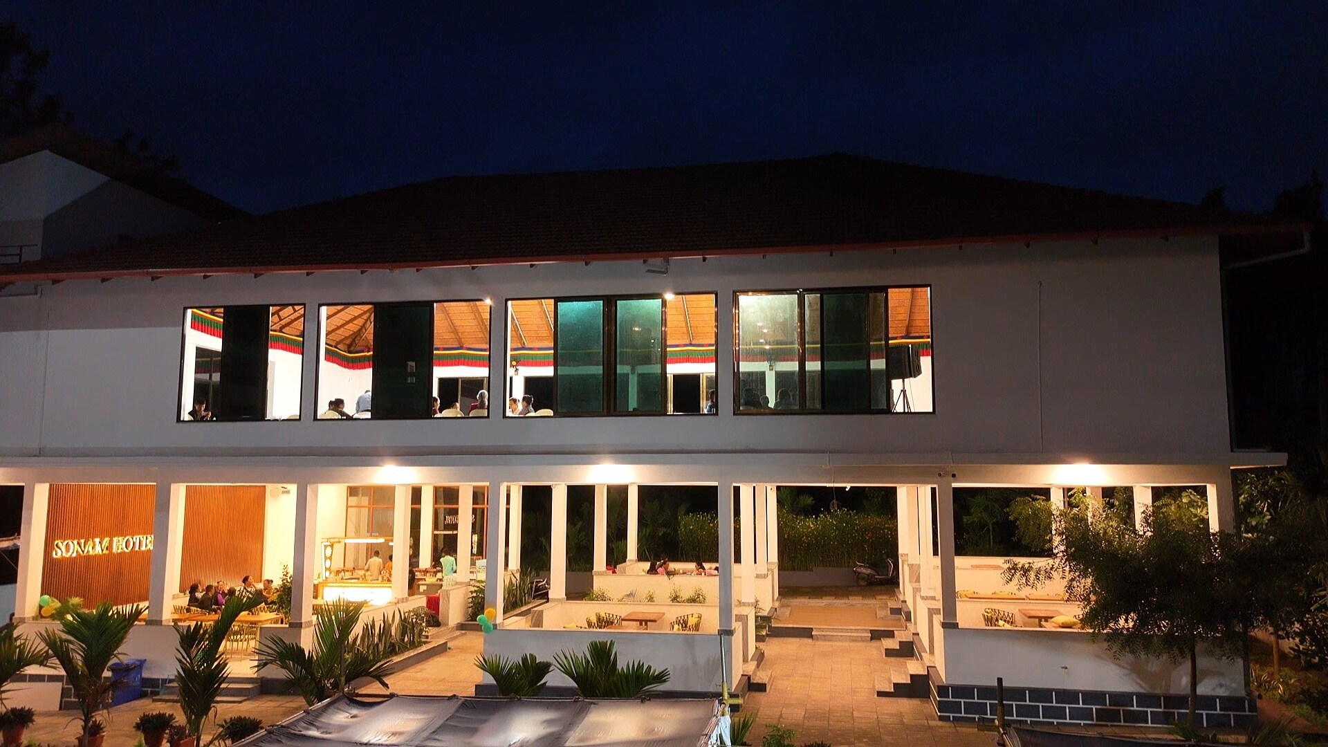SONAM HOTEL AND RESTAURANT