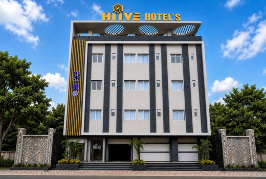 Hiive by Convivial Hotels @Telibandha Raipur
