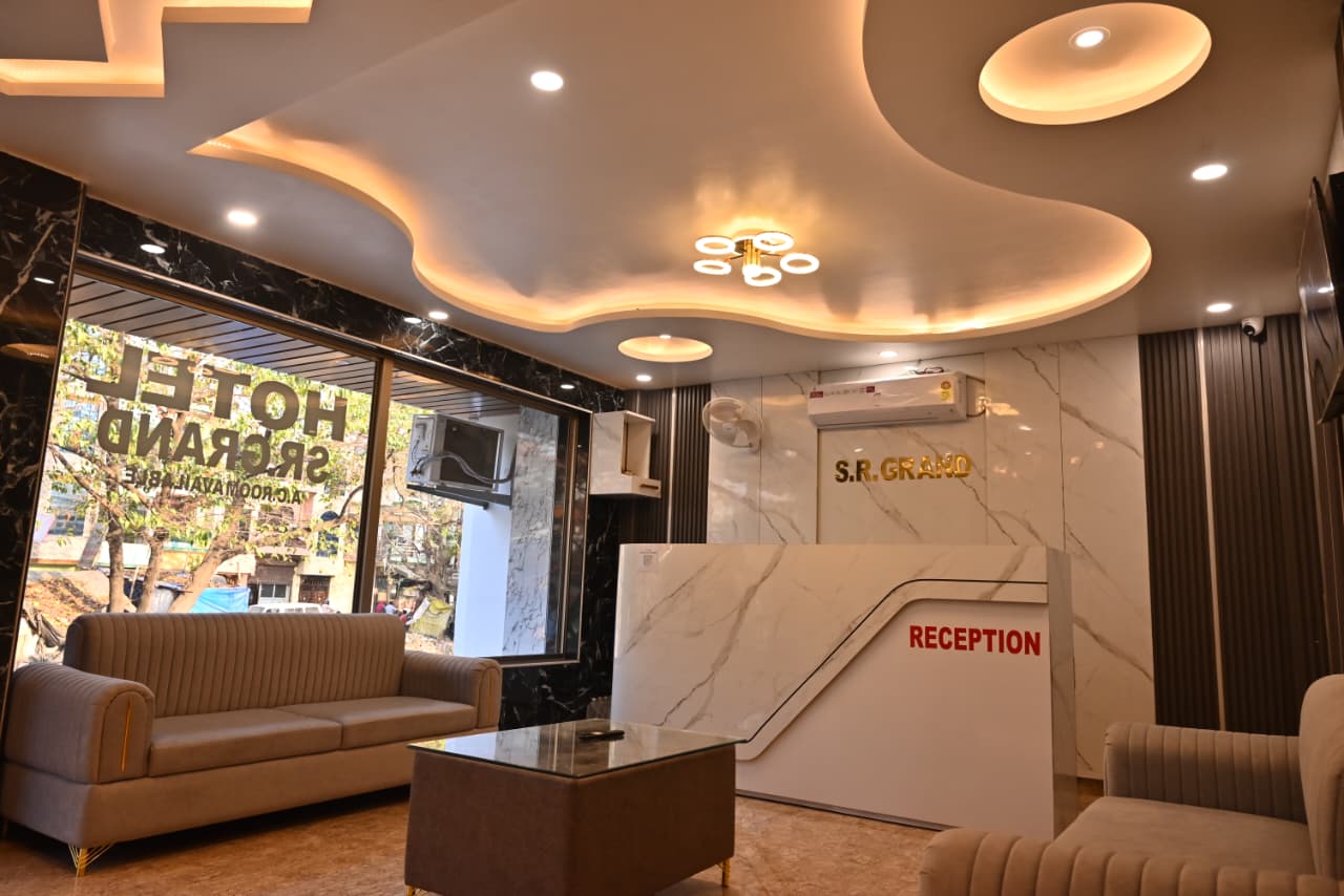 Hotel S. R Grand