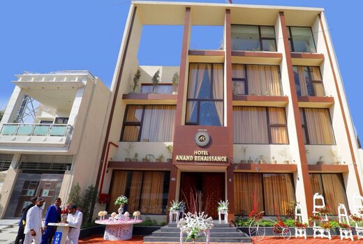 HOTEL ANAND RENAISSANCE