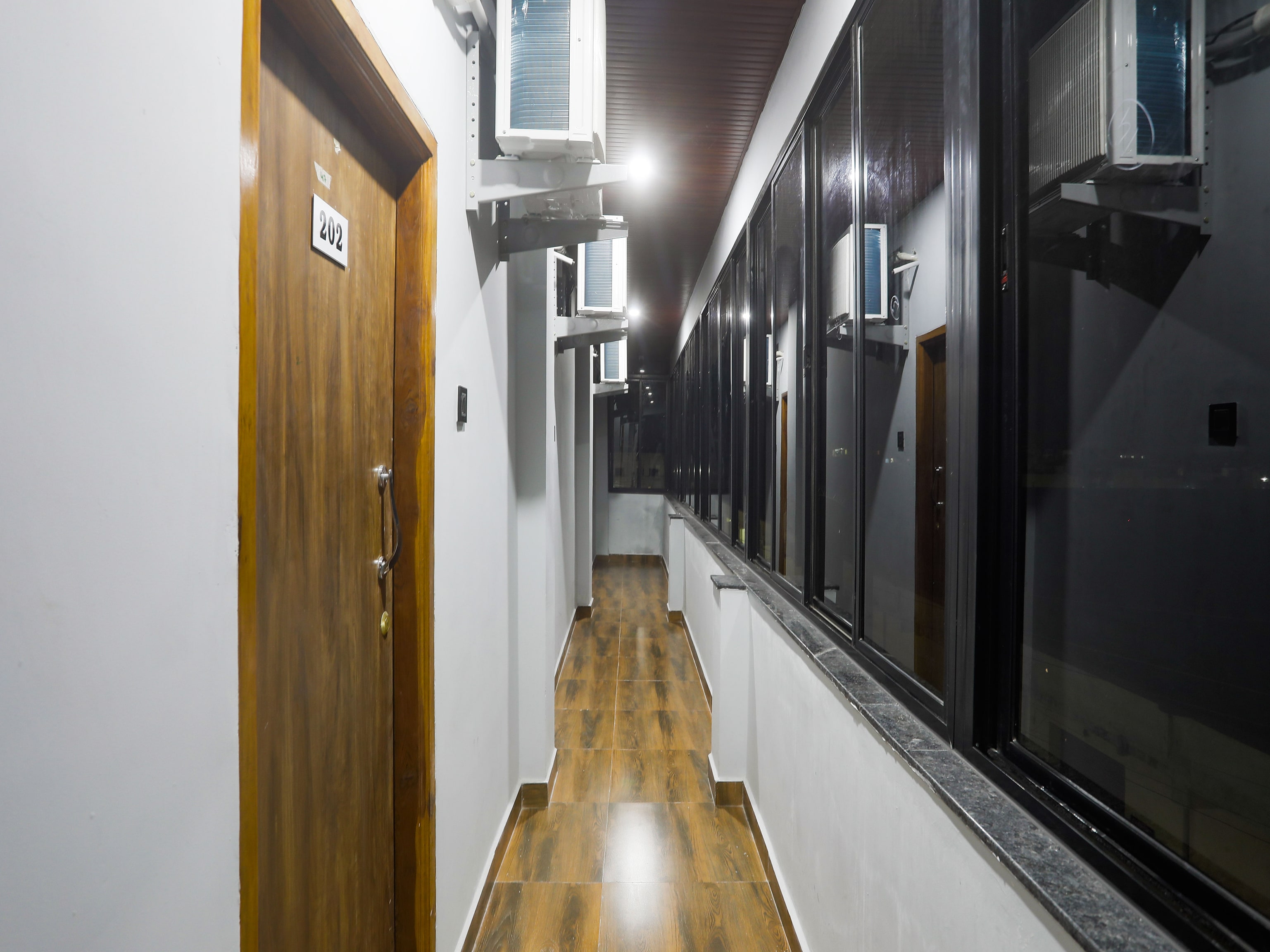 Hotel O by OYO RAHUL SERVICE APPARTMENT 2