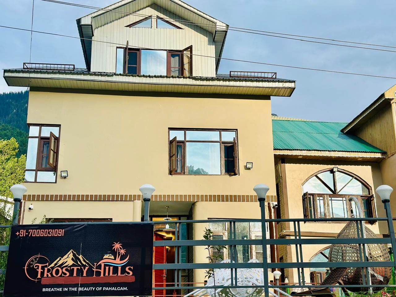 Frosty Hill Resort