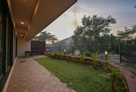 Stayfolio Aura Hill View Villa