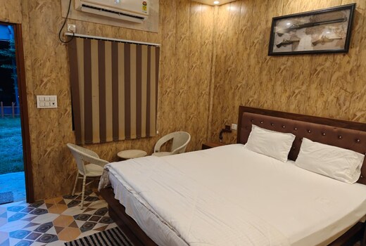 NIRAVANA PARTY LAWN AND ROOMS