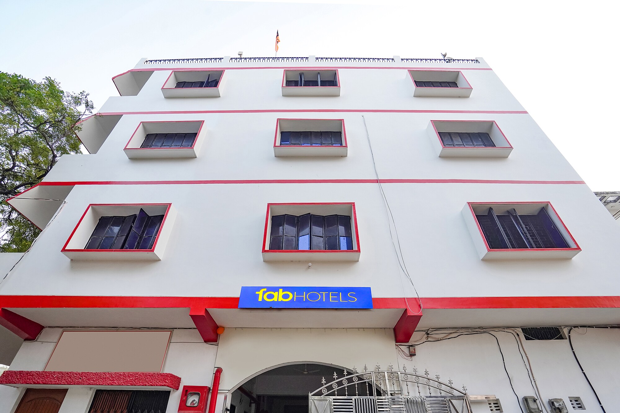 FabHotel Vairagi Inn