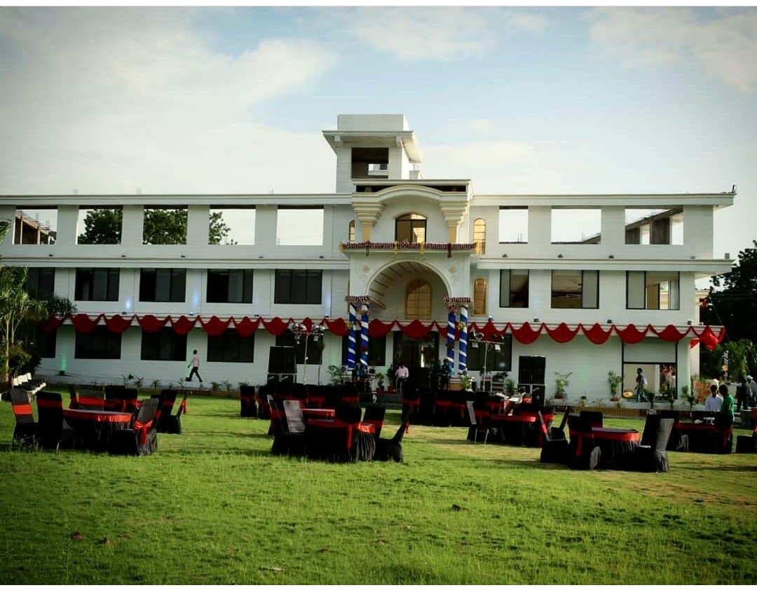 Hotel Paradise khandwa