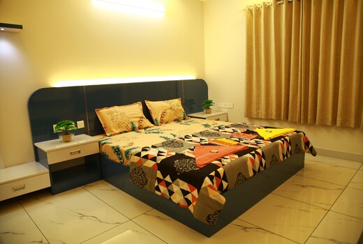 The Ample Appartment