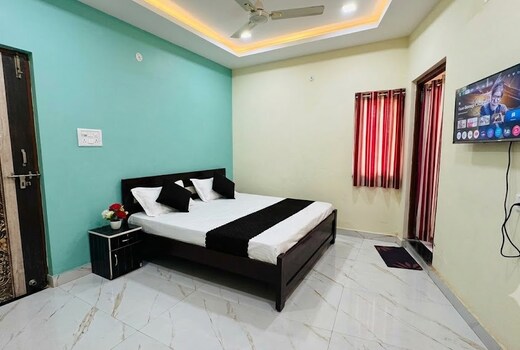Hotel Paarvi Palace - Best hotel near Ram Mandir Ayodhya