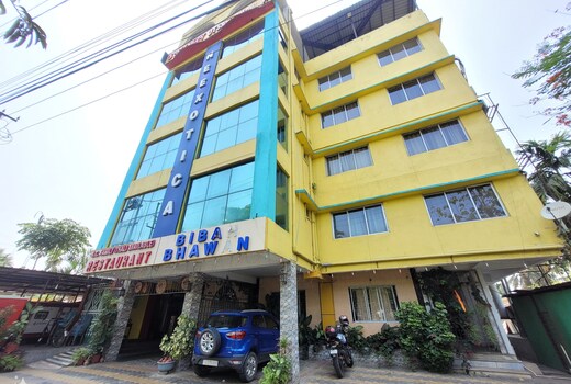 Neexotica | 3 Kms from Airport