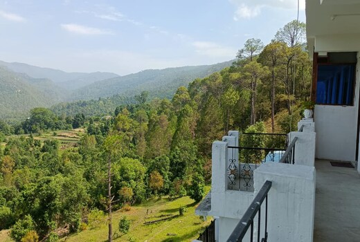 Valley Farm Stay: Mukteshwar