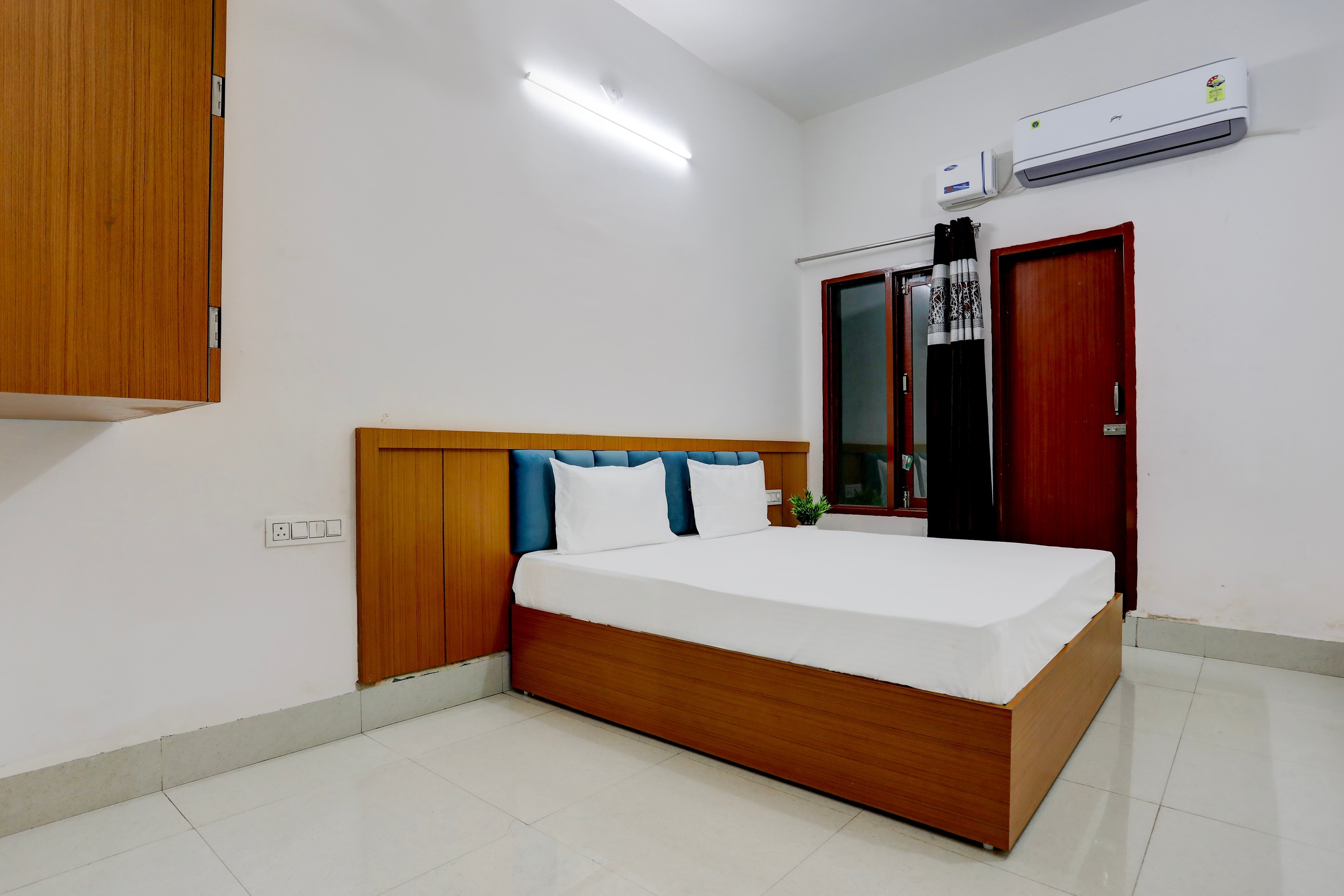 SPOT ON MONGA HOTEL & paradise