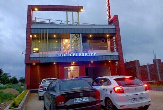 Hotel Celebrity