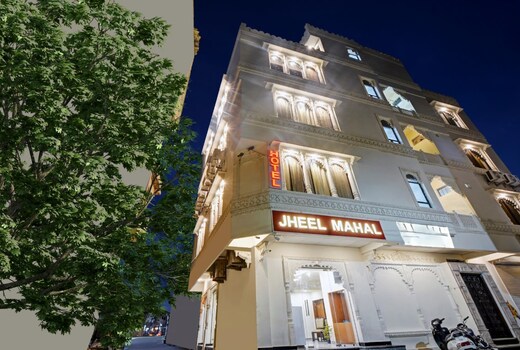 Hotel Jheel Mahal