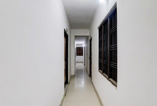 Hotel O by OYO Avadh