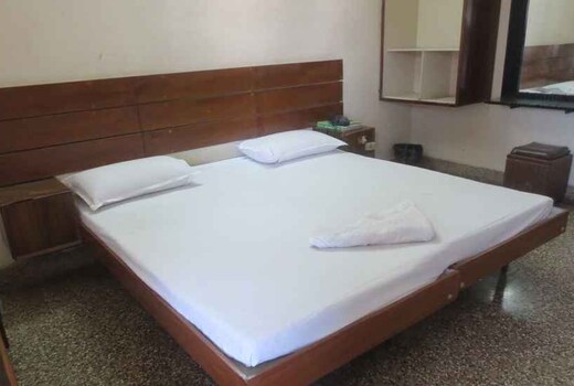 SRI SAIRAM LODGE