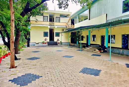 Hotel green park