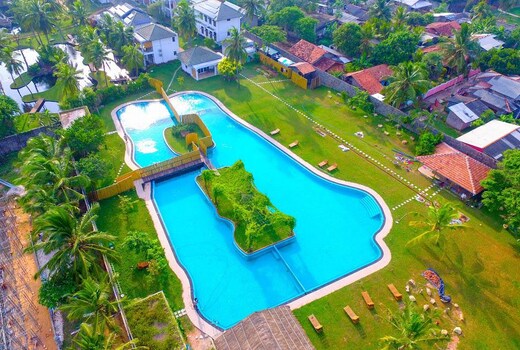 Amaluna Resorts