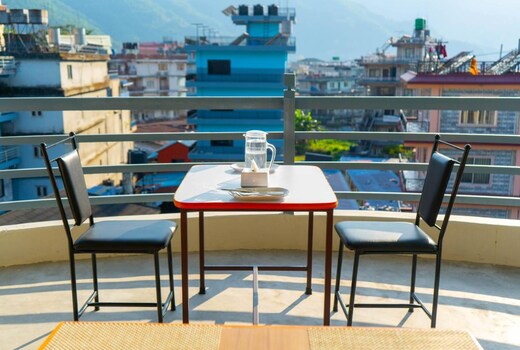 Hotel Pokhara Suites