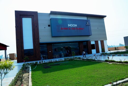 Moon Dhaba & Restaurant