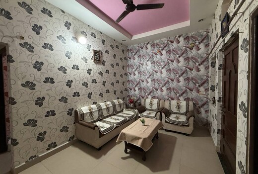 Karuna Homestay