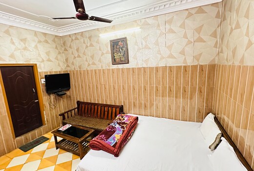 Hotel new lucknow