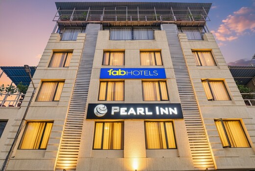 FabHotel Executive Pearl Inn - Nr. Twin Tower