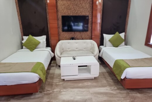 Starex Inn Hotel Sector 46