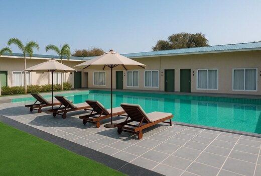 STATUS CLUB RESORT