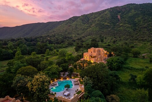 Dev Bagh Luxurious Private Suites