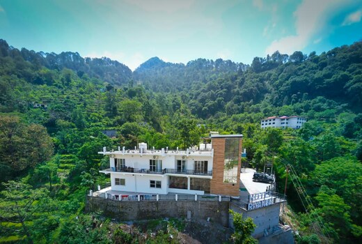 Hotel Riyansh