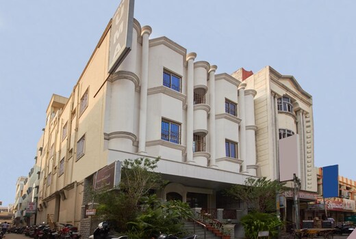 Hotel Sri Uma International