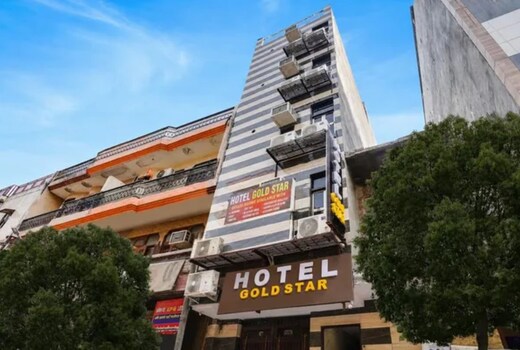 FabHotel Gold Star