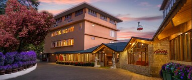 Summit Namnang Courtyard & Spa(5 Mins Walk to MG Marg)