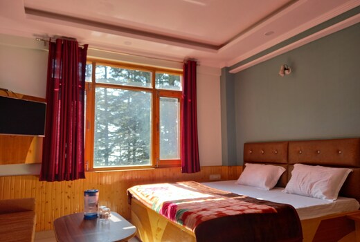 Kufri Mount Stay | Rooms & Kitchen