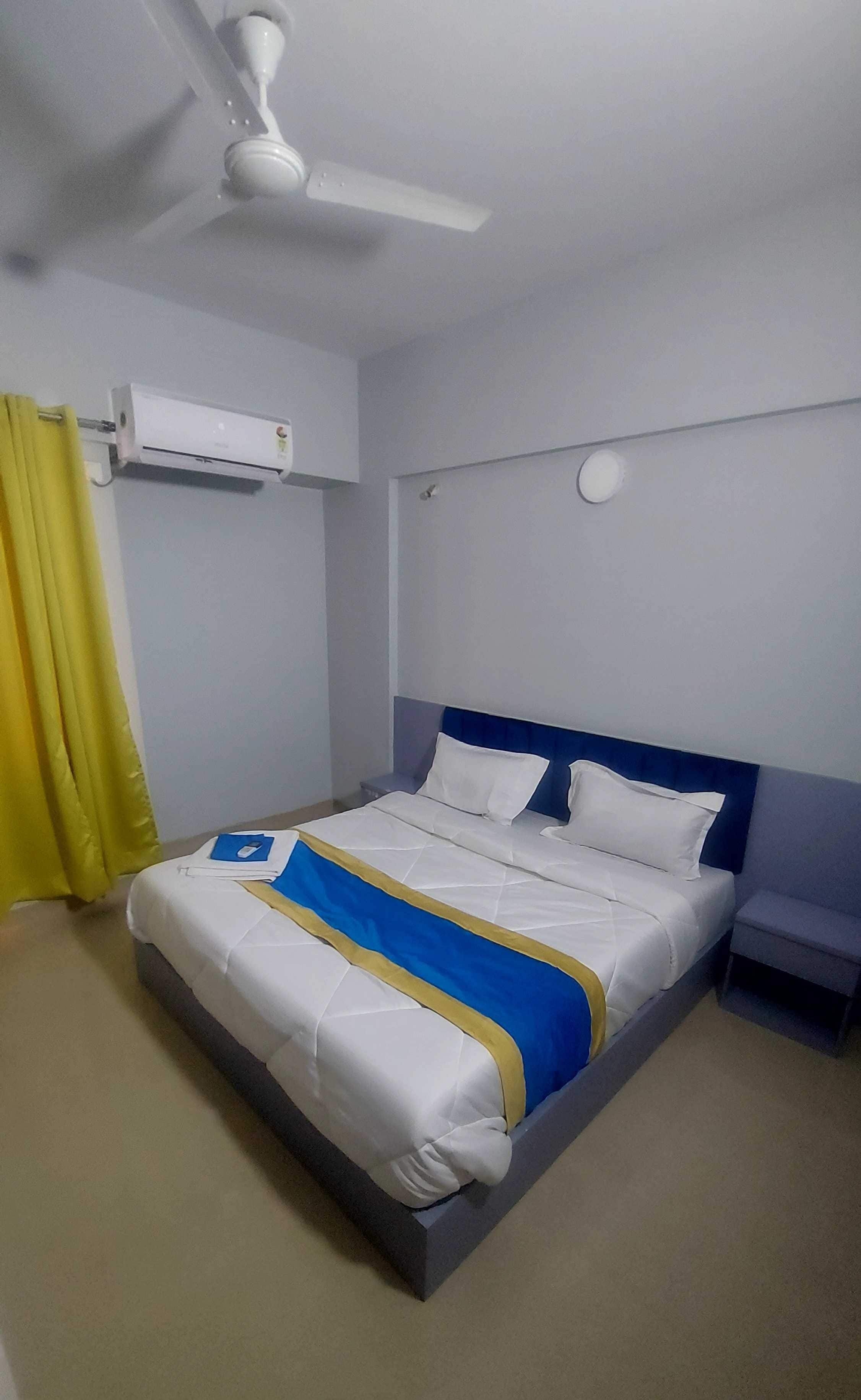 Collection O Baner Executive Stays