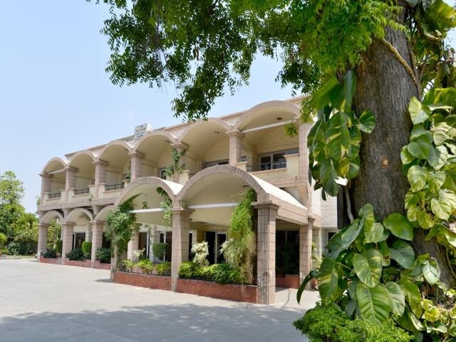Blue Jay Tourist Resort
