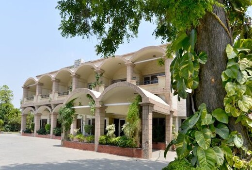Blue Jay Tourist Resort