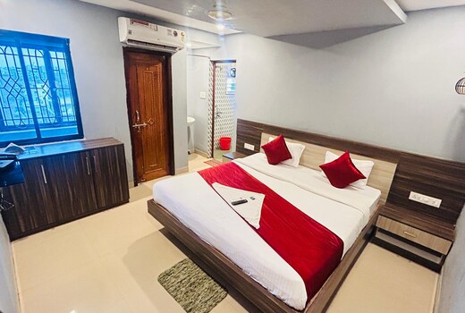2BHK Entire Apartment Near AIIMS by SSJ Premium