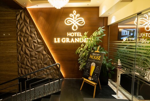 Hotel Le Grandeur