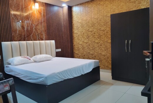 HAPPY STAY HOTEL