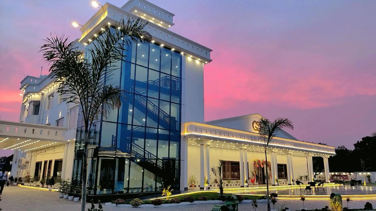 Golden Gleam Resorts