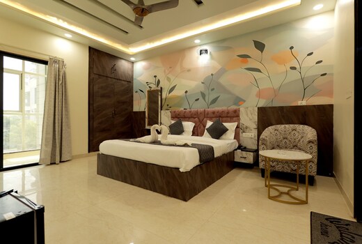 HOTEL PUNIT PALACE
