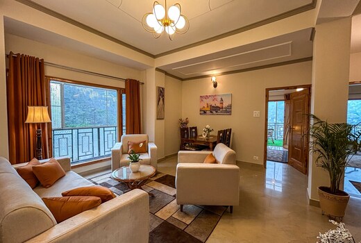 Cozy 2BHK with Private Theatre and Panoramic View