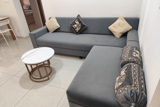 2 BHK Fully Furnished Apartment