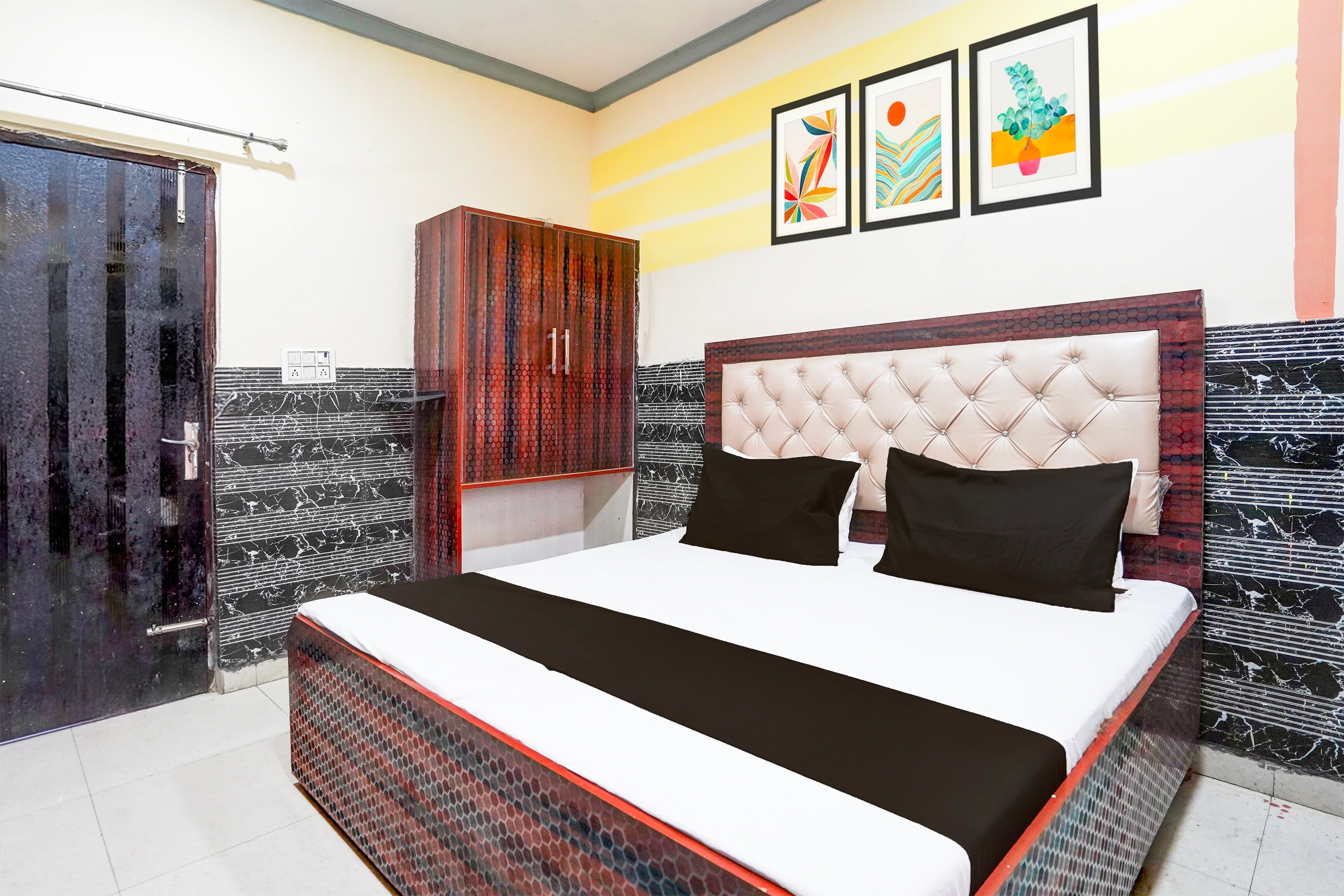 Hotel O MOONLIGHT HOTEL & RESTRO
