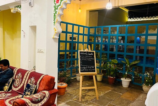 Ushaan Haveli