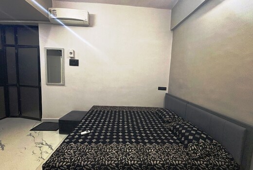 Aqua Stays And Service Apartments