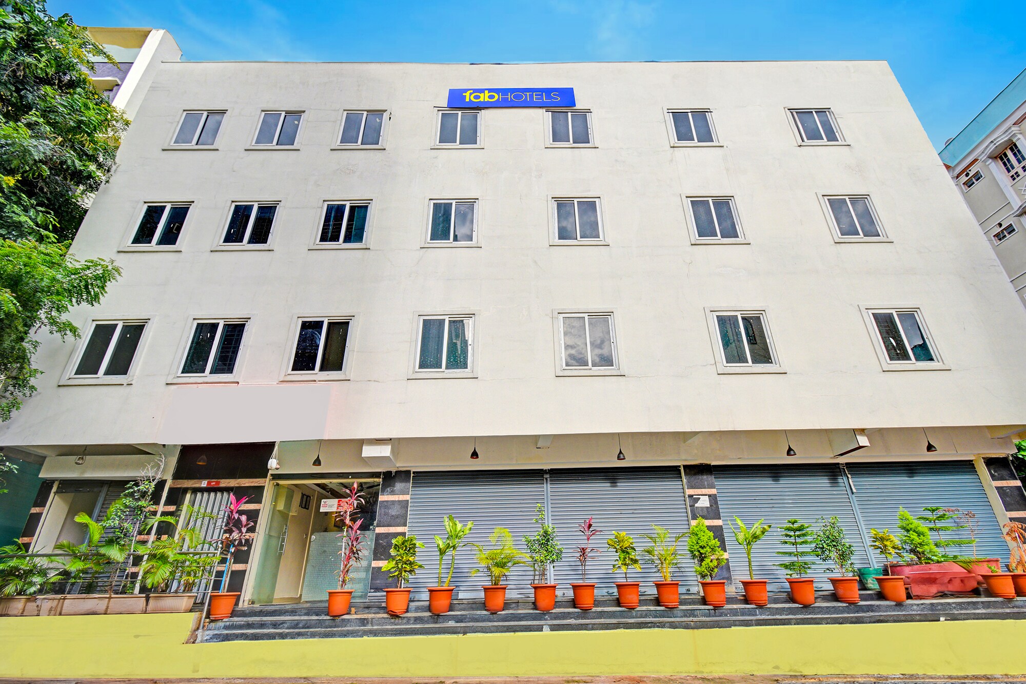 FabHotel White Ridge
