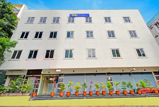 FabHotel White Ridge - Omni Hospital, Dilsukhnagar